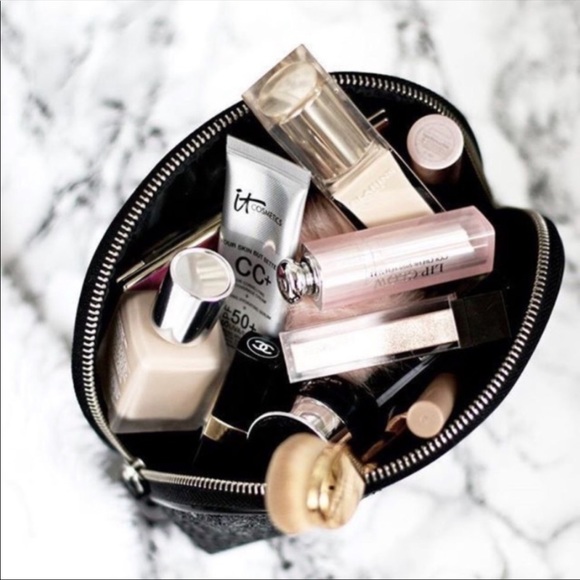 MYSTERY Beauty Box!!! Brand new high end labels - Picture 2 of 2